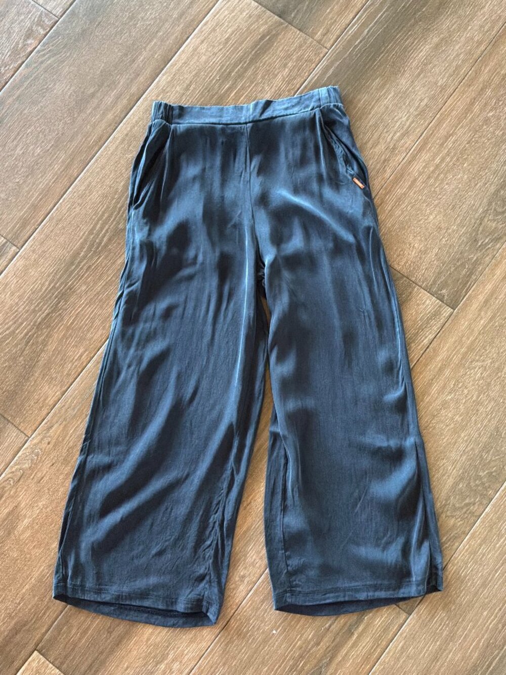 Freddy women's high waist, wide leg black cropped athletic, relax pant size XS